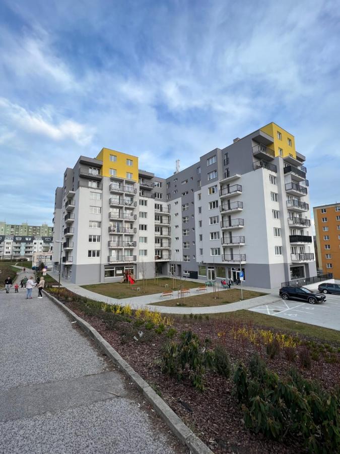 Cozy Stay Apartment Trencin Exterior photo