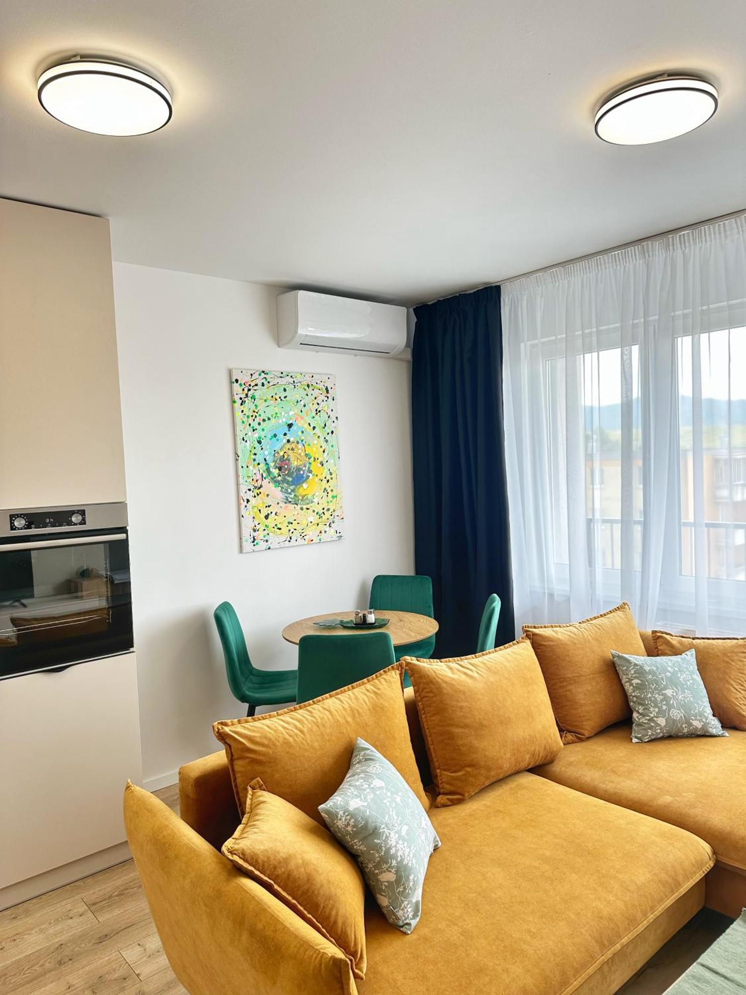 Cozy Stay Apartment Trencin Exterior photo